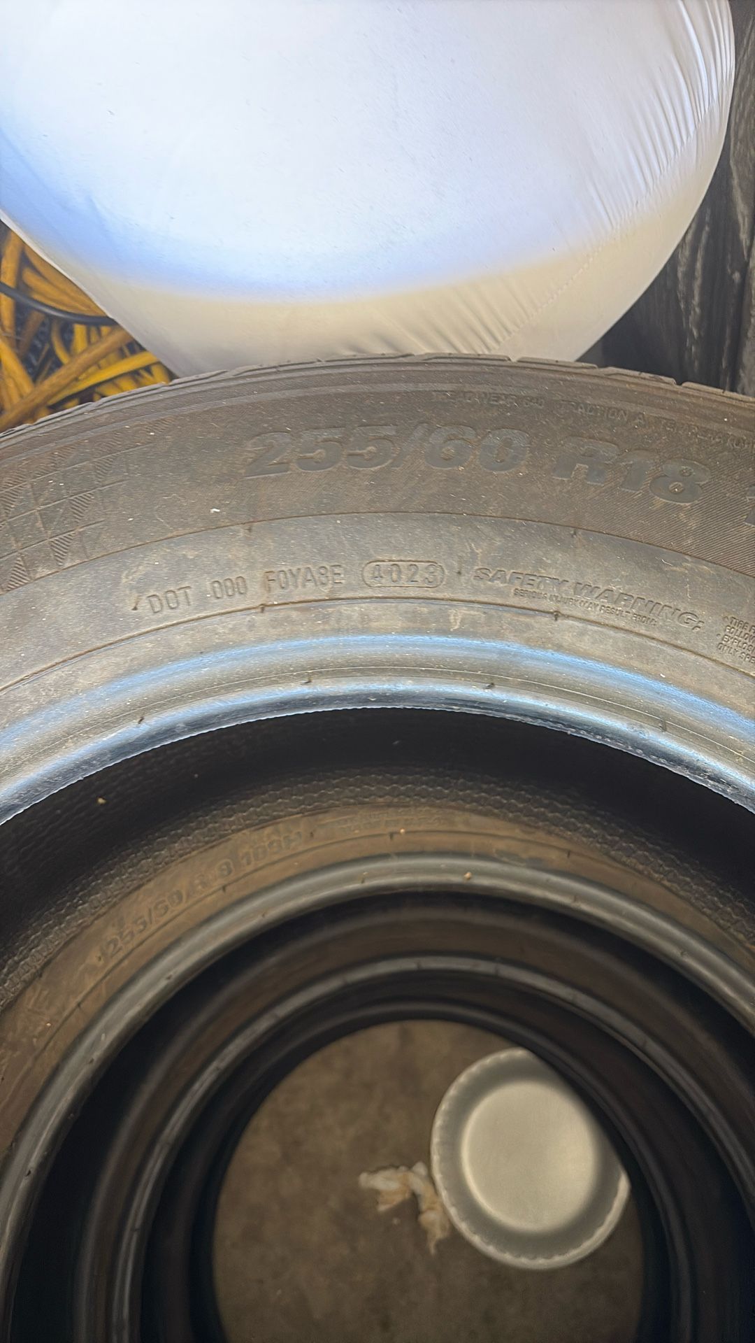4 Sites of tires 