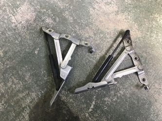 G37 coupe rear trunk hinge