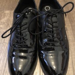 Ladies Dress Shoe (9.5)