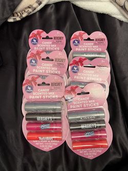 (6) NEW Hershey’s Candy Scented Paint Sticks