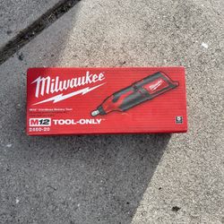 Milwaukee  rotary tool