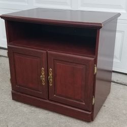 TV Console Cart On Wheels 