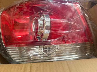 Driver Left Rear Tail Light Assembly For 2007-2012 GMC Acadia LH