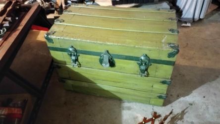 Wood Blanket Chest/Trunk