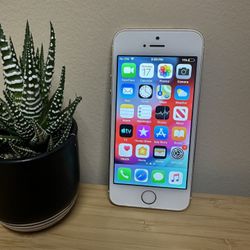 iPhone 5s 64GB – Unlocked – Great Condition