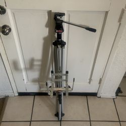 Camera Tripod, Rolling Tripod.. Rol-o-pod $10