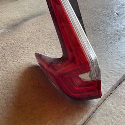 honda crv taillight driver side