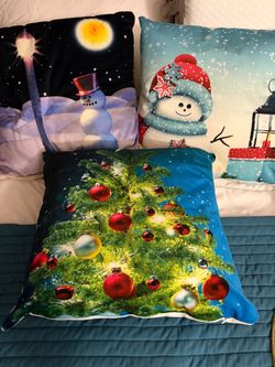 3 Christmas throw pillows