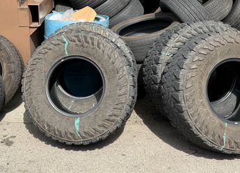 Yokohama 37 12.50 17 tires set