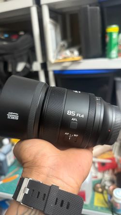 Sirui 85mm 1.4