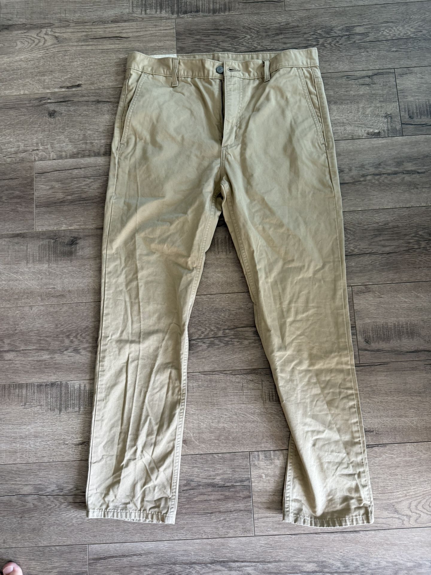 Levis Chinos Slim 511 33x30