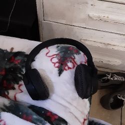 Skullcandy Riff Wireless 2 On EAR Headphones 100% Chaarged