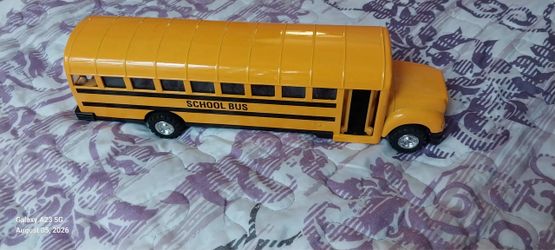 Toy school bus