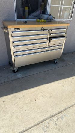TRINlTY tool box.  Comercial.