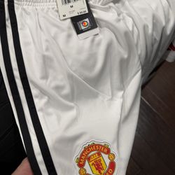 Manchester united soccer shorts men size medium brand new 