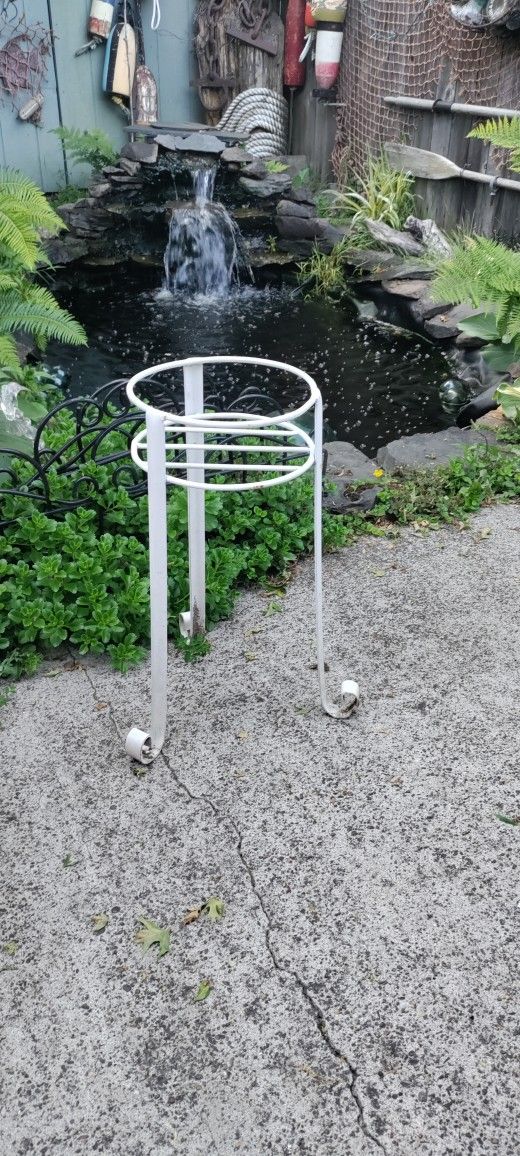 Plant Stand