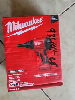 Milwaukee
M12 FUEL 12V Lithium-Ion Brushless Cordless 1/4 in. Right Angle Die Grinder (Tool-Only)