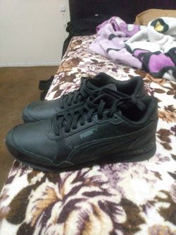 Pumas Shoes