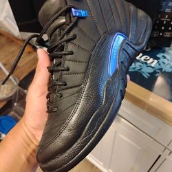 AJ 12 SIZE 7 Y 