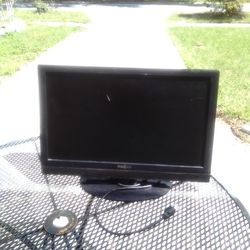 Insignia 22 Inch HDTV Portable High Definition LCD TV