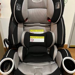 4-1 Graco Booster/ Carseat