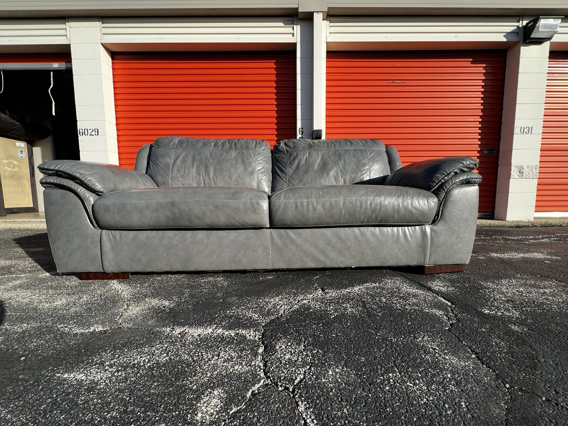 Beautiful Gray Genuine Leather Couch! ***Free Delivery*** for Sale in