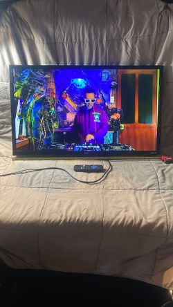 32” Onn Smart Tv W Remote