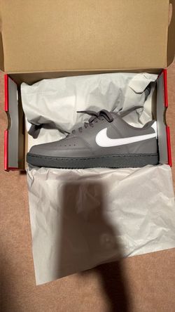 Nike Low-Top Sneakers Gray and White