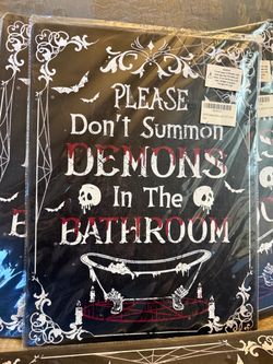 Holloween Bathroom Decor