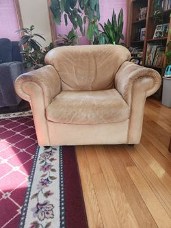 Leather Center Chair