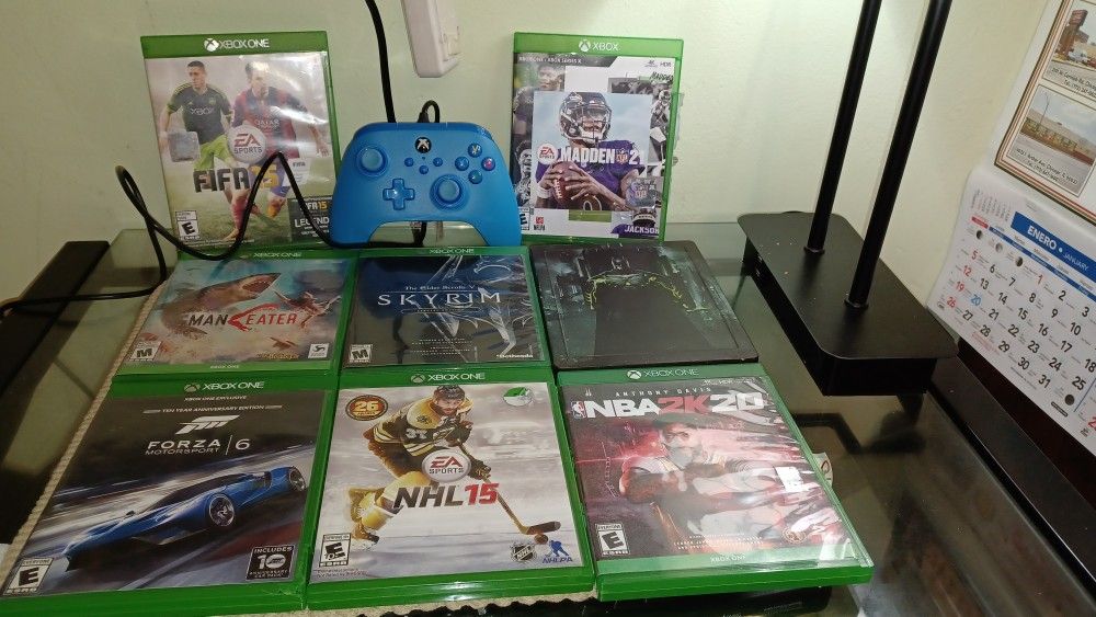 Xbox Series X/ Xbox One ((((Wired Controller Bundle With( (((((8 Games )))))))