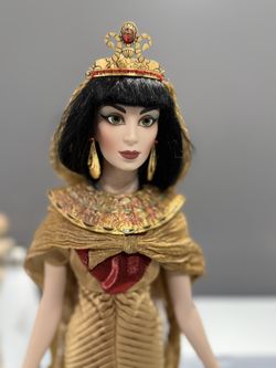 Franklin Mint Heirloom Egyptian Goddess Selket 21”