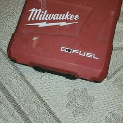 Milwaukee Drill 