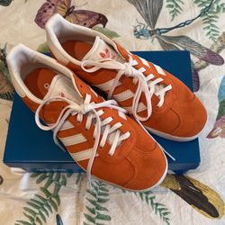Adidas Women’s 7.5