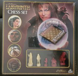 Labrinth Chess Set (New In Box )