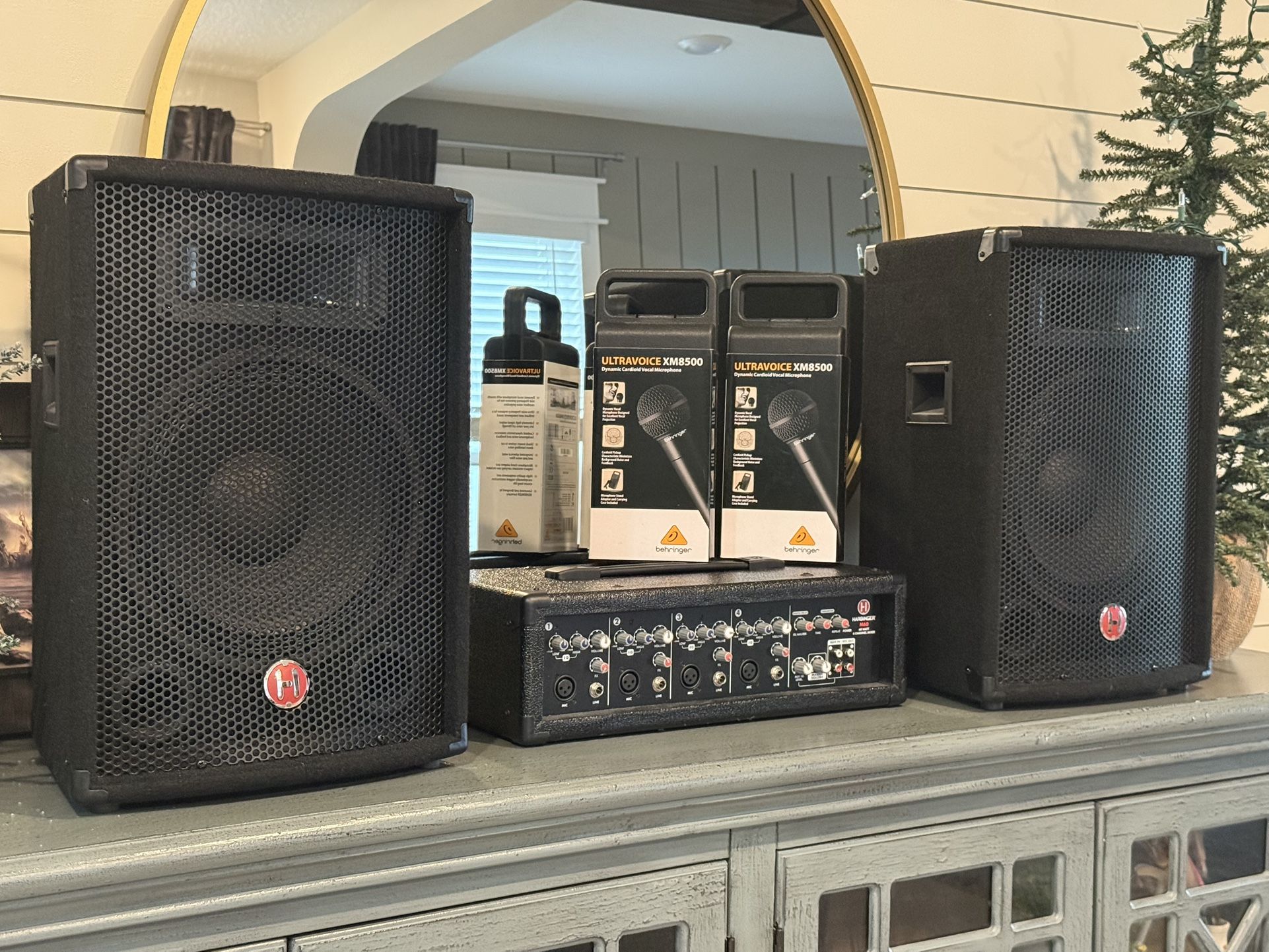 Harbinger M60 Mixer 60W, 4-Channel Compact Portable PA Sound System with x2 10-in Speakers + 2 Mics & Cables Events