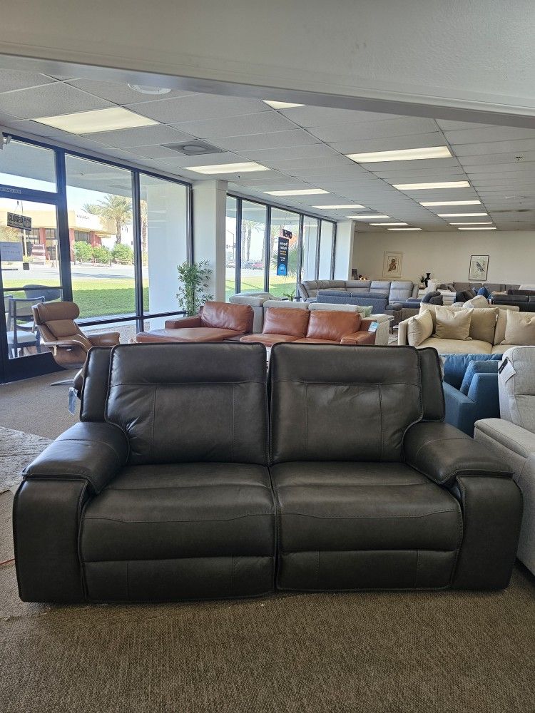 Leather Reclining Sofa - Hansley