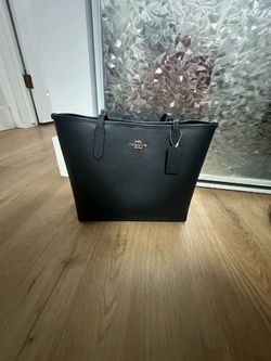 Medium City Tote Bag