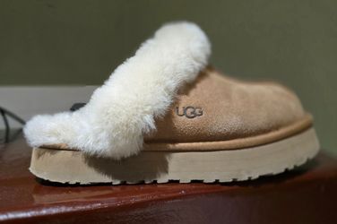 UGG Disquette Slippers