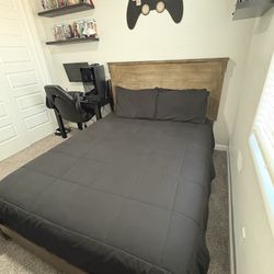 Queen Bedroom Set (mattress Not Included) 