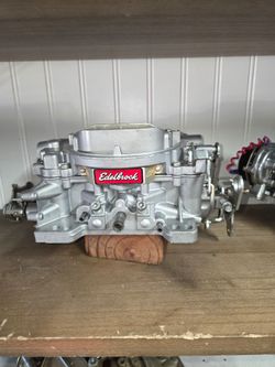 Edelbrock 4-Barrel Carburetor