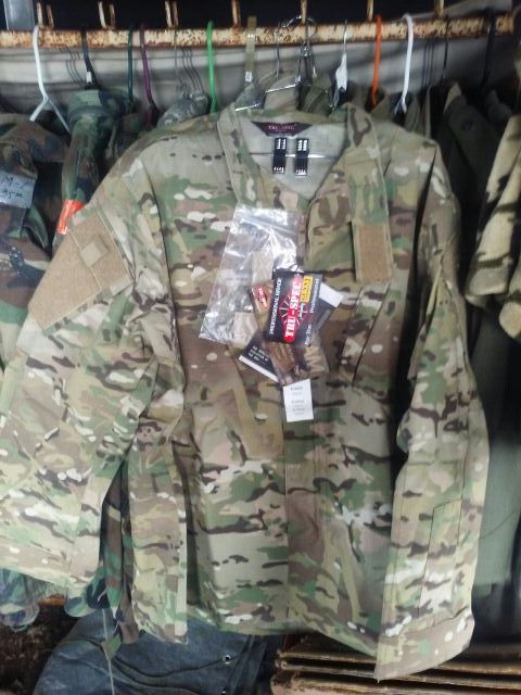 Military Multi-Cam Shirt XL-REG