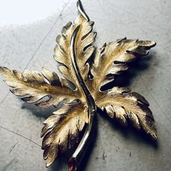 Gold Finish Leaf Brooche 2.75”