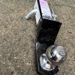 Ball Mount Hitch