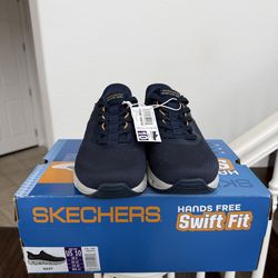 SKECHERS Men’s Sneakers size 10