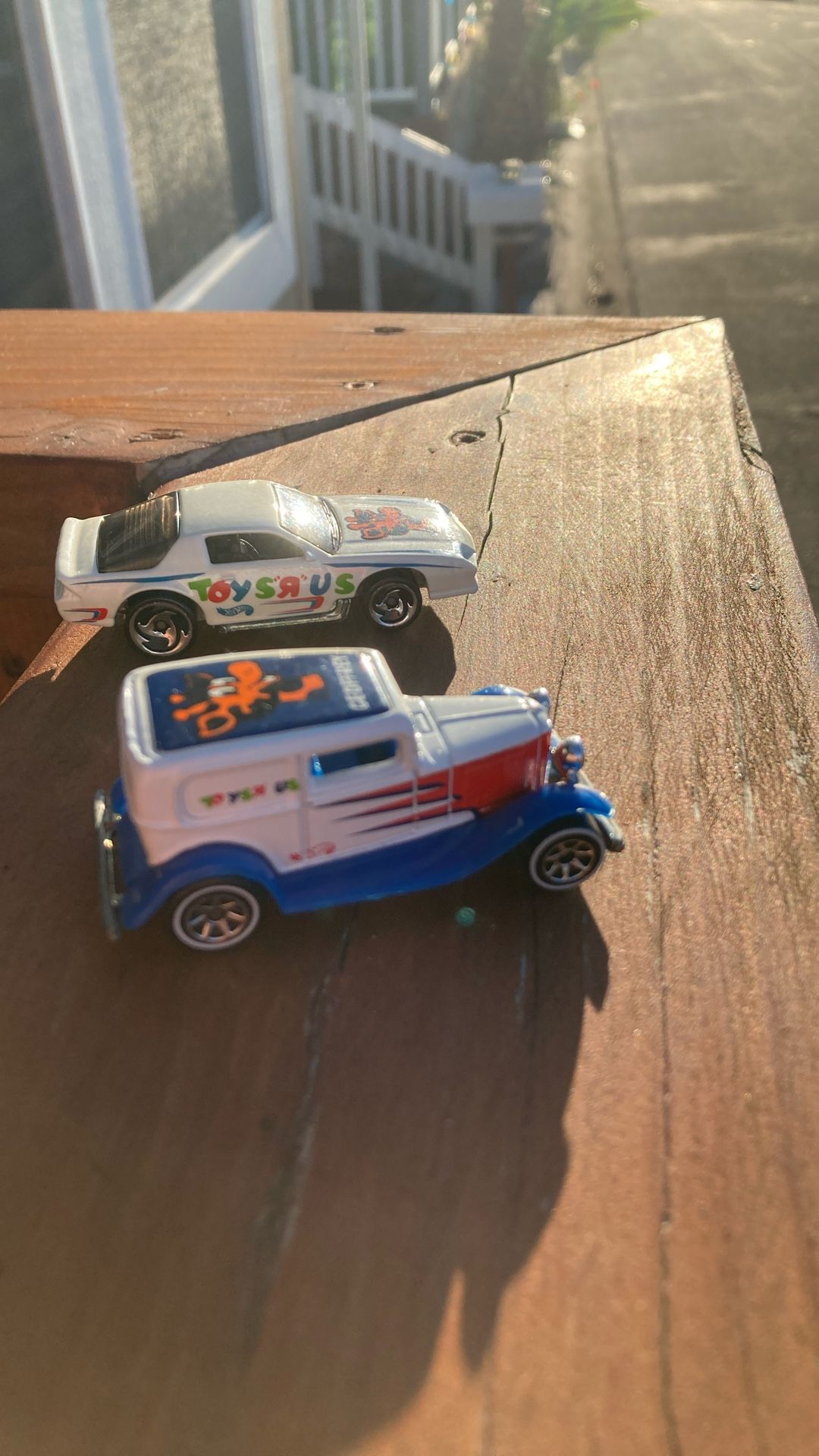 ToysRUS Hot Wheels Cars