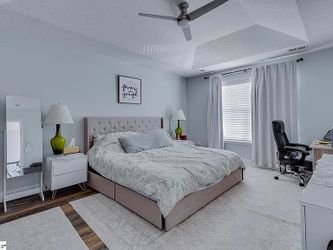 King bed room