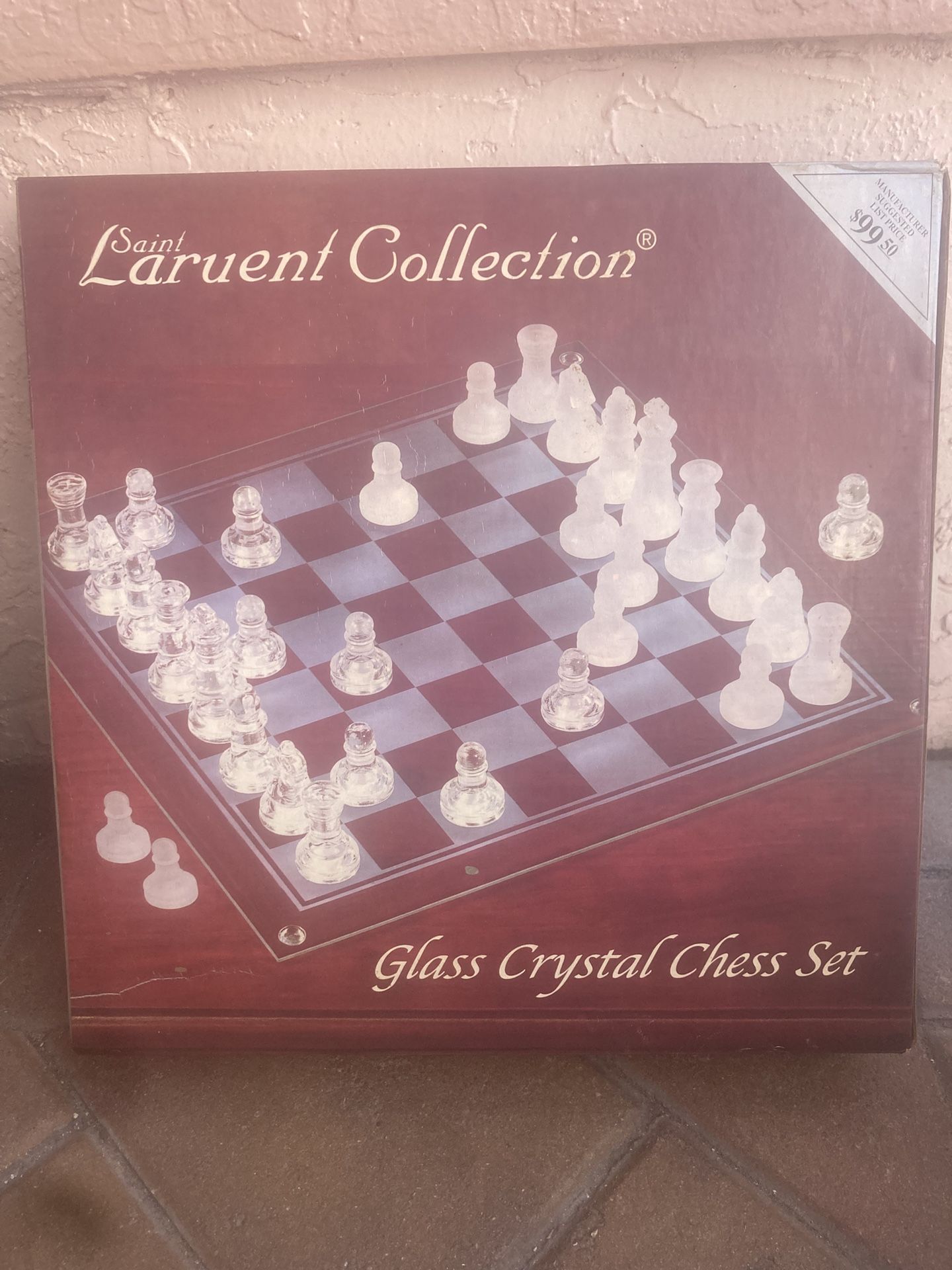 Vintage Saint Laruent Collection GLASS CRYSTAL CHESS SET Brand New In Box, 32 Glass Chess Pieces