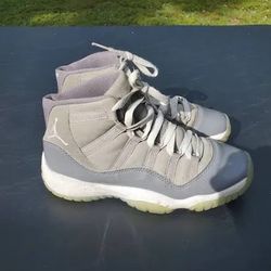 Cool Gray Jordan 11s ( Price negotiable)