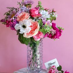 🪻Large Vibrant Floral Arrangement
